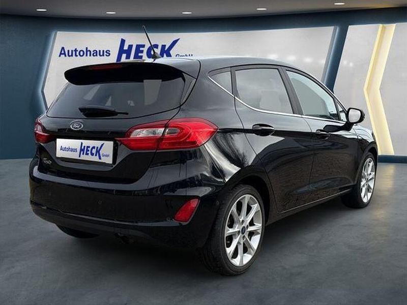 Gebraucht Ford Fiesta Titanium 125 PS (91 kW) 2017 Schwarz Limousine