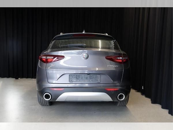 Gebraucht Alfa Romeo Stelvio Super 200 PS (147 kW) 2021 Beige (colore esterno (grigio vesuvio, metallic) met) SUV
