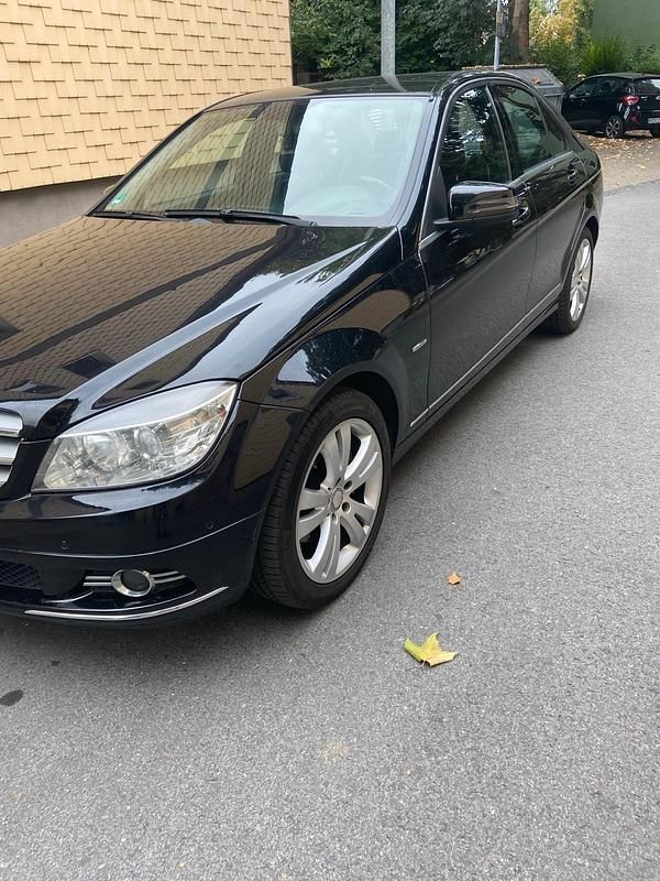 Gebraucht Mercedes C220 Avantgarde 170 PS (125 kW) 2008 Schwarz Limousine