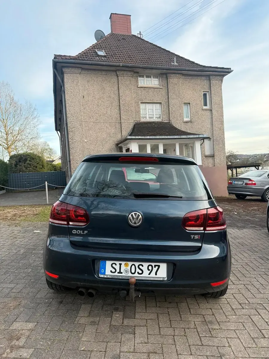 Gebraucht VW Golf VI 122 PS (89 kW) 2009 Blau Kleinwagen