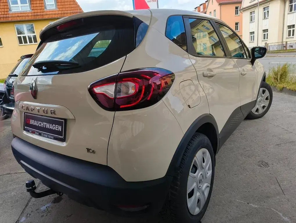 Gebraucht Renault Captur Life 90 PS (66 kW) 2017 Beige SUV