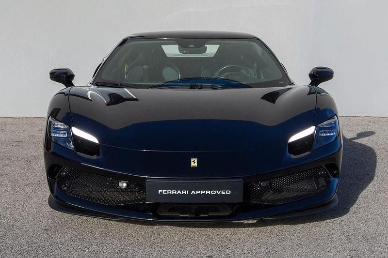 Gebraucht Ferrari 296 829 PS (609 kW) 2023 Schwarz