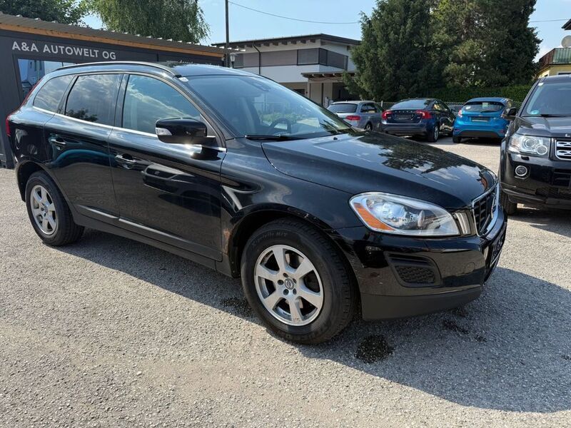 Gebraucht Volvo XC60 163 PS (119 kW) 2012 Schwarz SUV