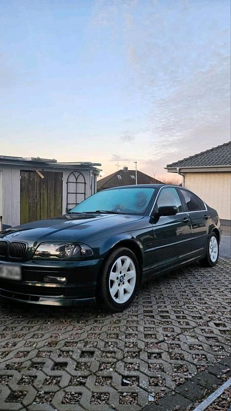 Gebraucht BMW 320 150 PS (110 kW) 1998 Grün Limousine