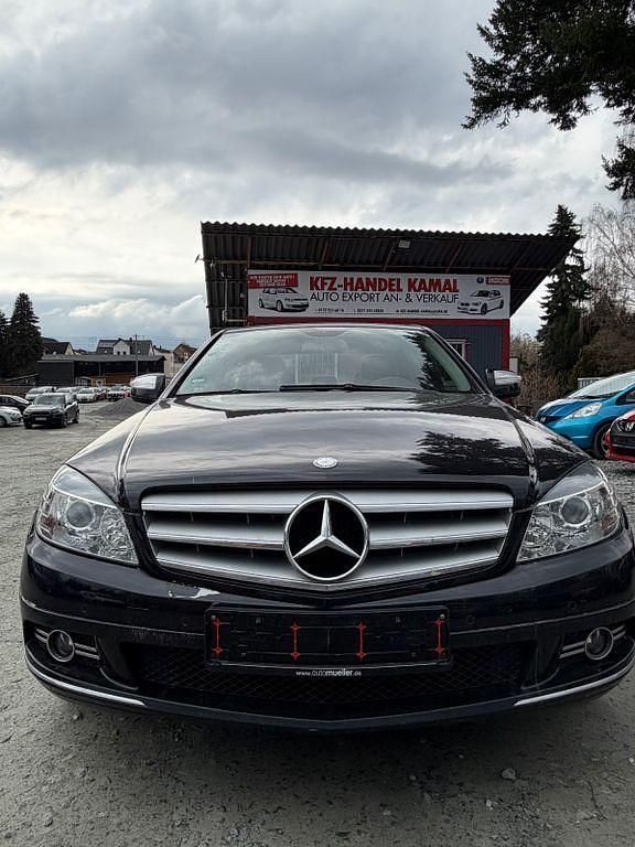 Second-hand Mercedes C180 156 CP (114 kW) 2007 Negru Berlinǎ