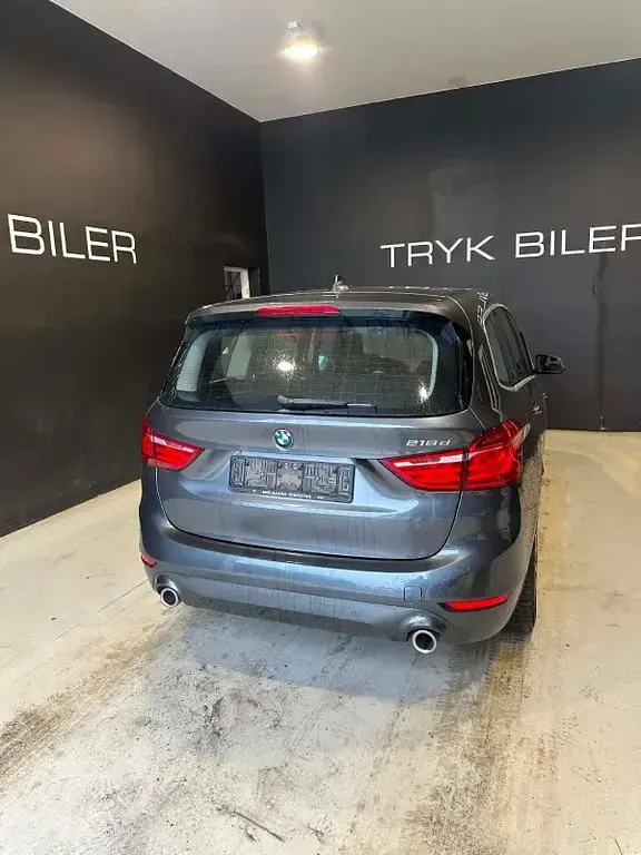 Używany BMW 218 150 KM (110 kW) 2020 Szary Kombi