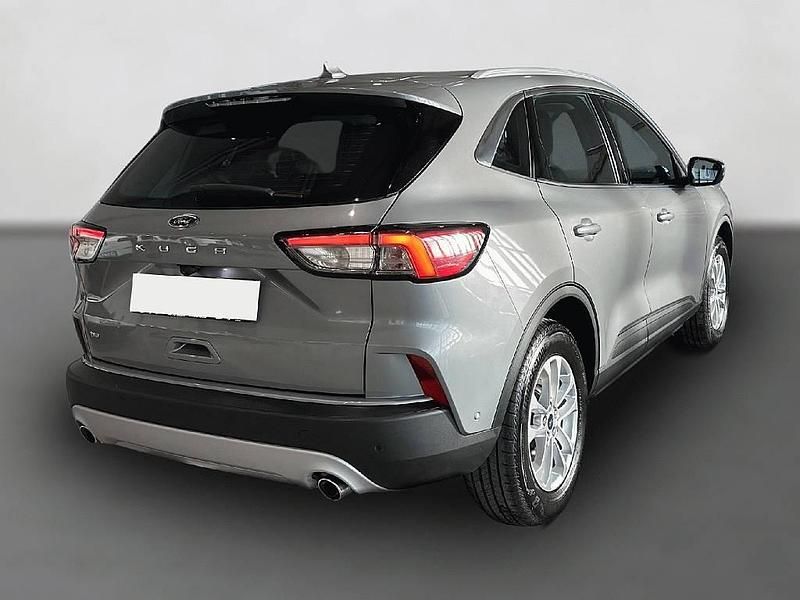Gebraucht Ford Kuga Titanium 120 PS (88 kW) 2024 Silber SUV