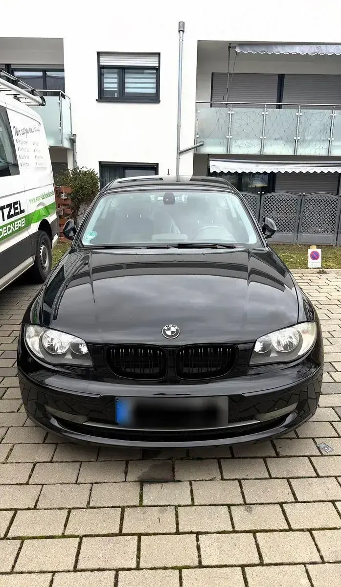 Gebraucht BMW 120 170 PS (125 kW) 2009 Schwarz Kleinwagen