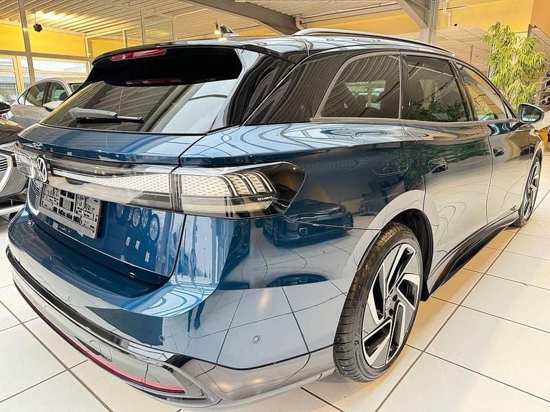 Gebraucht VW ID.7 Pro 210 kW (286 PS) 2025 Blau Kombi