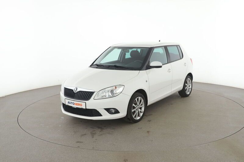 Weiß Gebraucht 2014 Skoda Fabia Best of Limousine | 8.530 € (Fairer Preis) - Bild 1/4