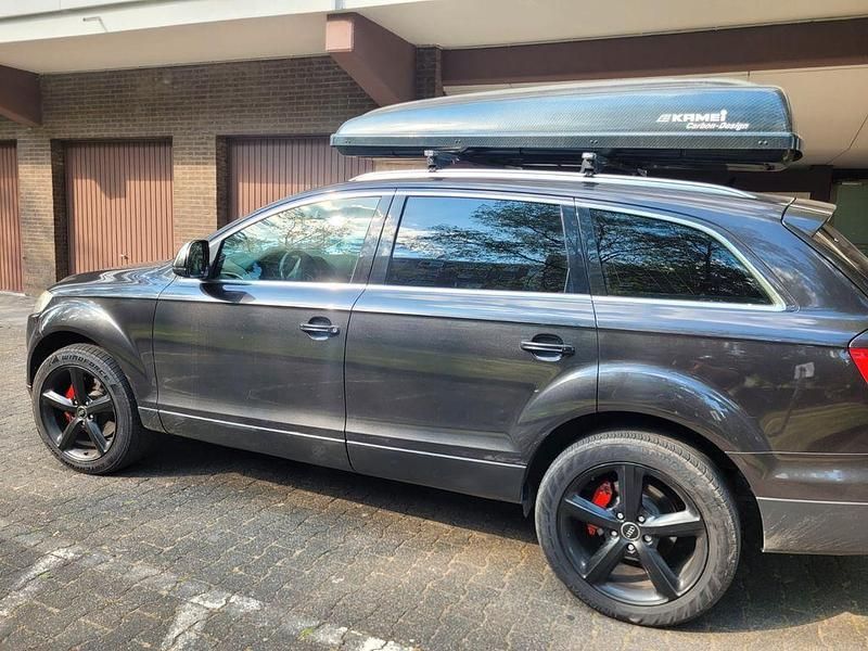 Grau Gebraucht 2007 Audi Q7 SUV | 11.500 € (Fairer Preis) - Bild 1/4