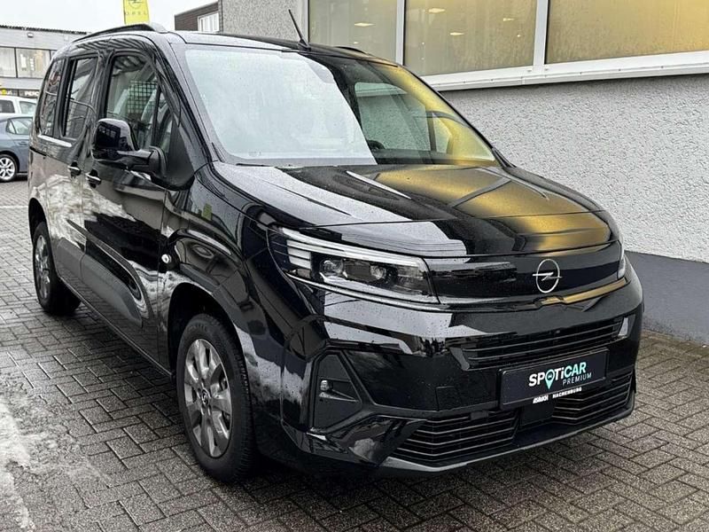 Gebraucht Opel Combo Life 131 PS (96 kW) 2025 Schwarz Kombi