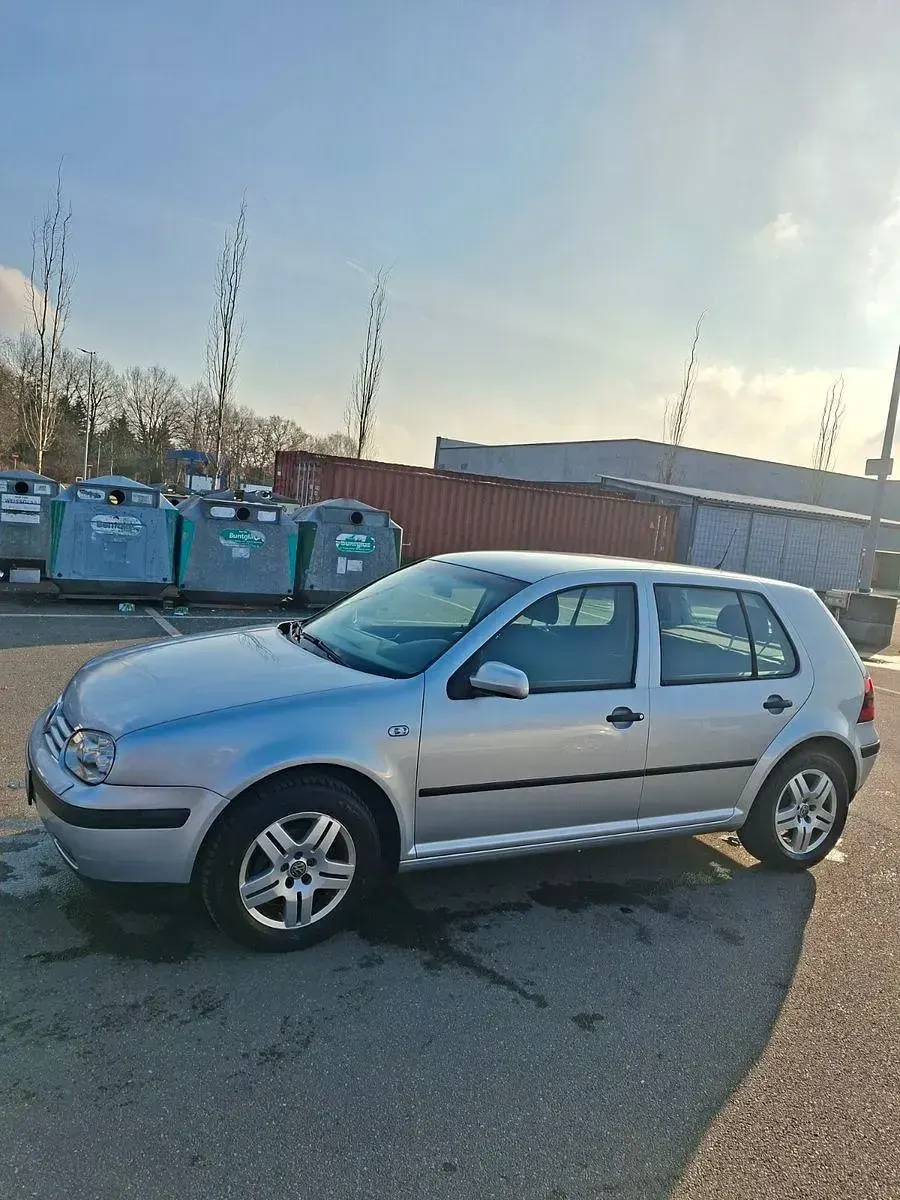 Gebraucht VW Golf IV Edition 75 PS (55 kW) 2002 Silber Kombi