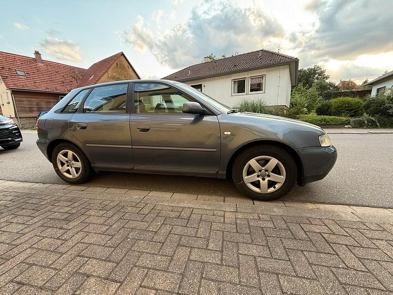 Gebraucht Audi A3 125 PS (91 kW) 2000 Grau Kleinwagen