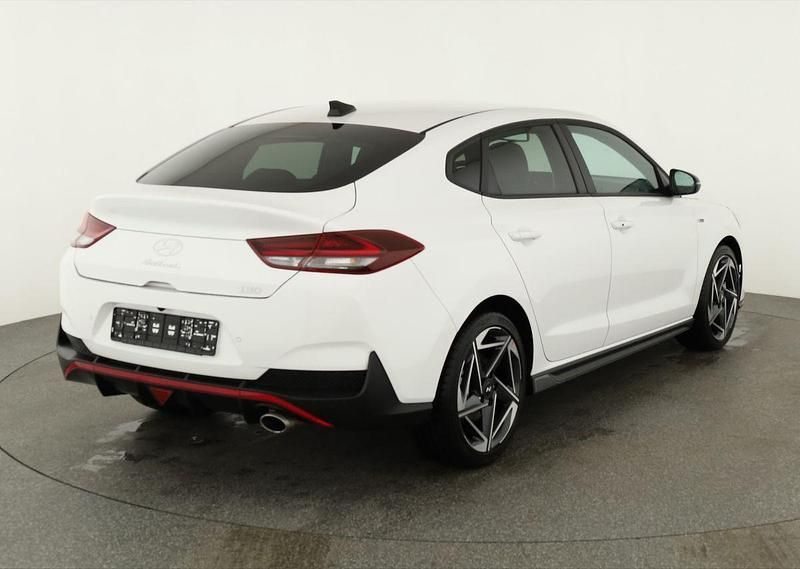 Neu Hyundai i30 N Line 140 PS (102 kW) 2025 Atlas white Limousine