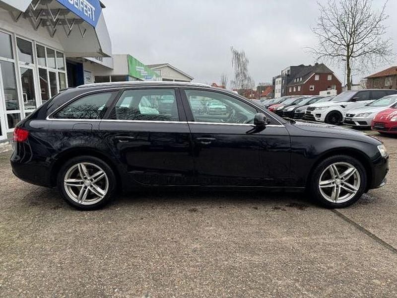 Gebraucht Audi A4 Ambiente 190 PS (139 kW) 2015 Schwarz Kombi