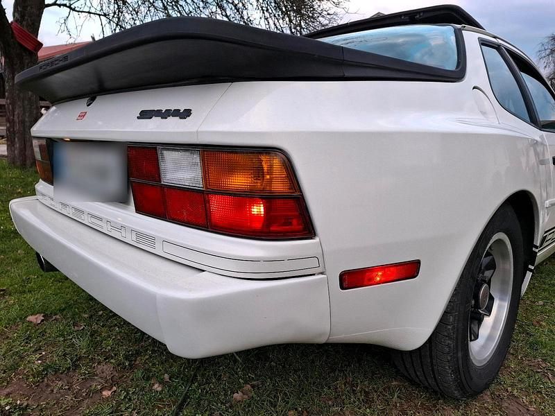 Gebraucht Porsche 944 150 PS (110 kW) 1984 Weiß Coupé