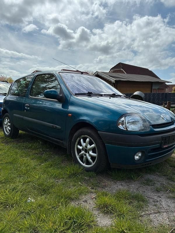 Gebraucht Renault Clio II 90 PS (66 kW) 1998 Blau Kleinwagen