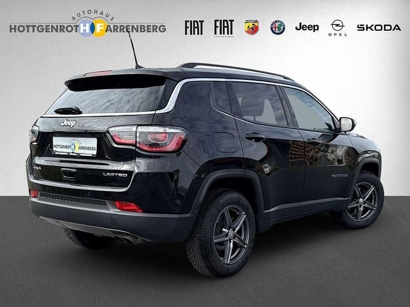 Gebraucht Jeep Compass Limited 170 PS (125 kW) 2018 Schwarz SUV