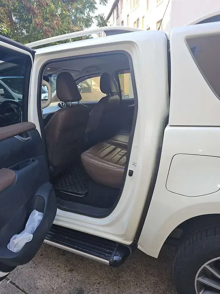 Gebraucht Mercedes X250 Progressive 190 PS (139 kW) 2019 Weiß Pickup