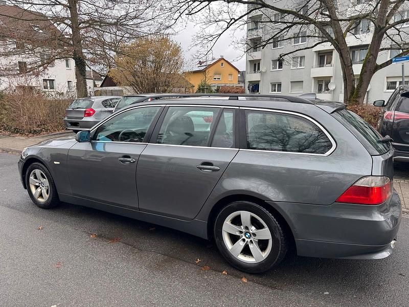 Gebraucht BMW 530 218 PS (160 kW) 2004 Grau Kombi