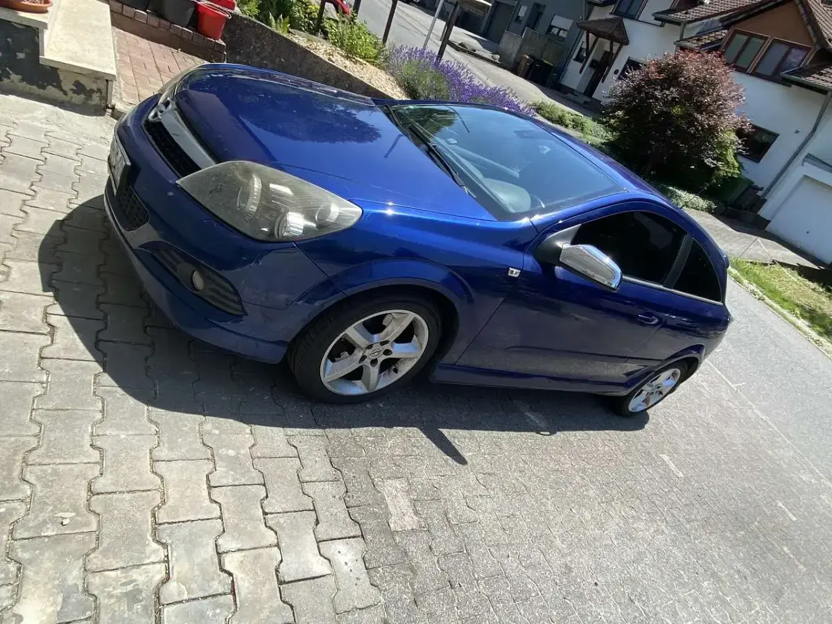 Gebraucht Opel Astra 147 PS (108 kW) 2007 Coupé