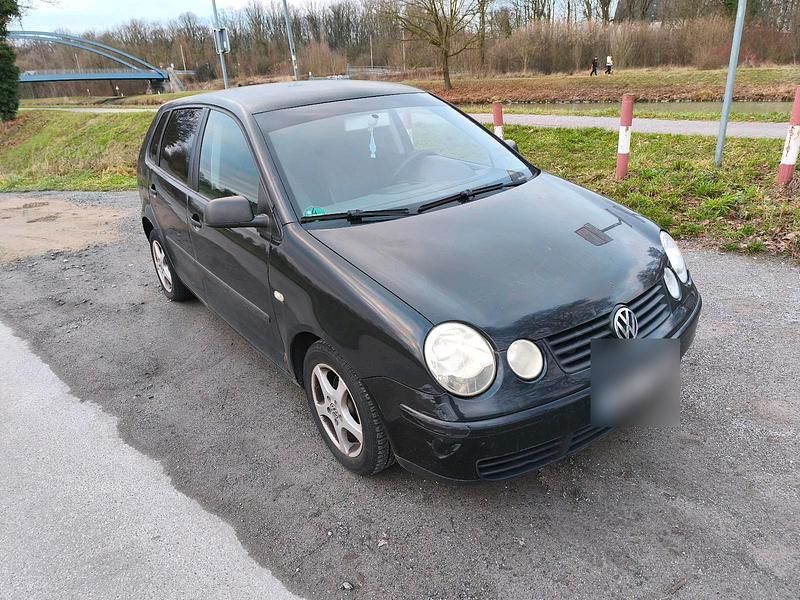 Schwarz Gebraucht 2004 VW Polo Kleinwagen | 750 € (Superpreis) - Bild 1/4