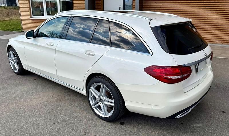 Gebraucht Mercedes C250 204 PS (150 kW) 2017 Weiß Limousine