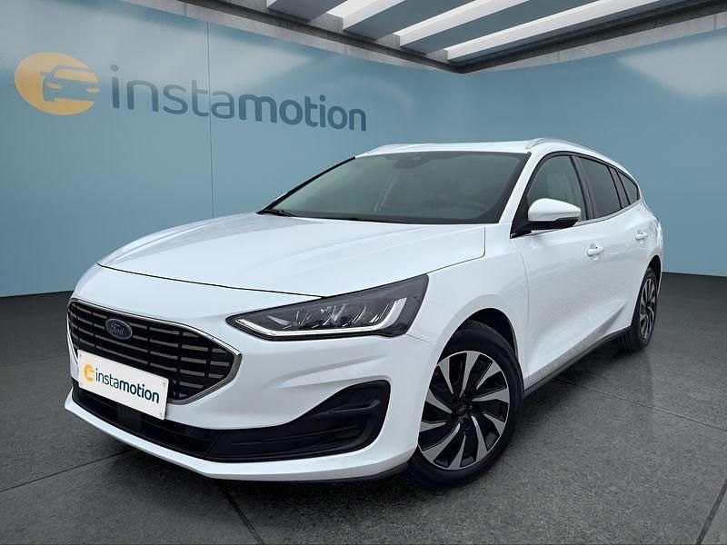 Weiß Gebraucht 2022 Ford Focus Titanium X Kombi | 16.599 € (Fairer Preis) - Bild 1/4