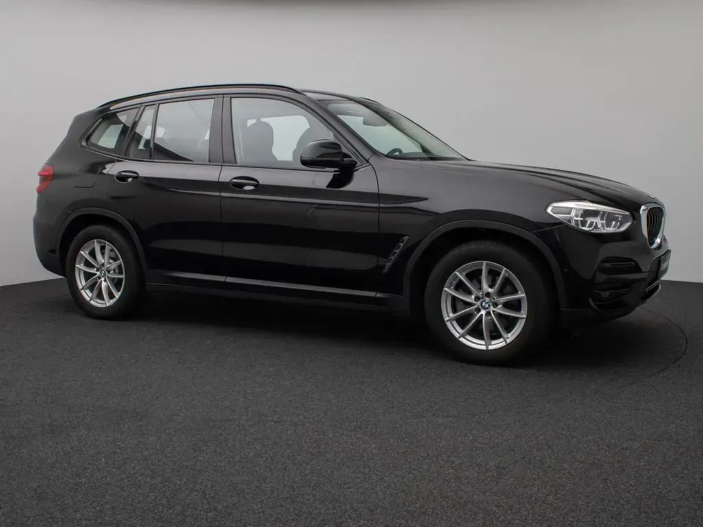 Gebraucht BMW X3 Sport Line 190 PS (139 kW) 2020 Schwarz 2668 SUV