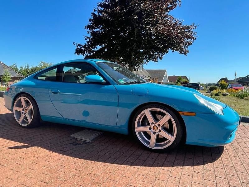 Usata Porsche 911 Carrera 320 CV (235 kW) 2002 Blu Coupé