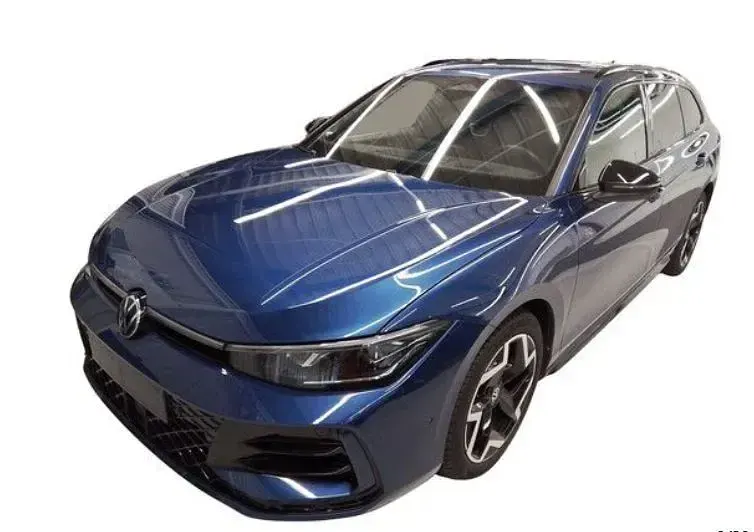 Gebraucht VW Passat R-line 265 PS (194 kW) 2025 Blau Kombi