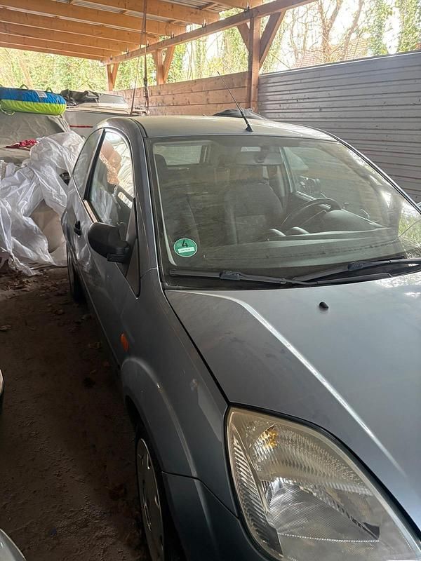 Gebraucht Ford Fiesta 65 PS (47 kW) 2007 Blau Kleinwagen