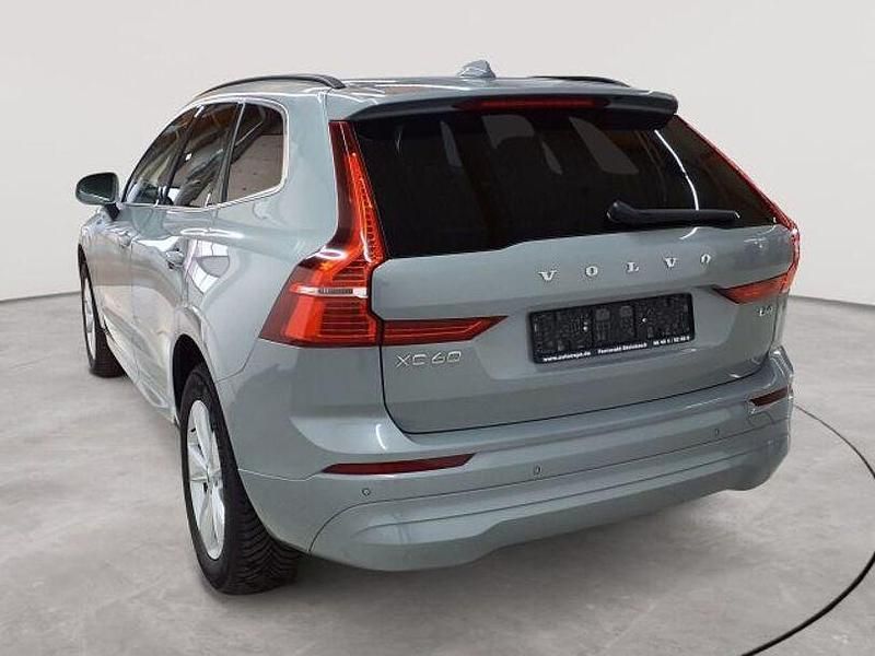 Gebraucht Volvo XC60 Core 197 PS (144 kW) 2023 Vapour grey SUV