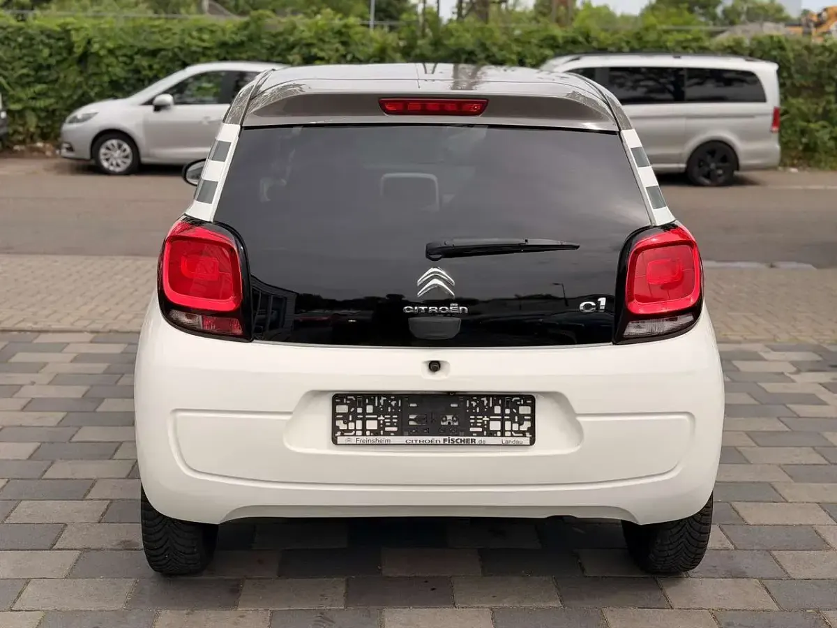 Gebraucht Citroën C1 Shine Edition 82 PS (60 kW) 2015 Weiss 068/deckende lackierung Kleinwagen
