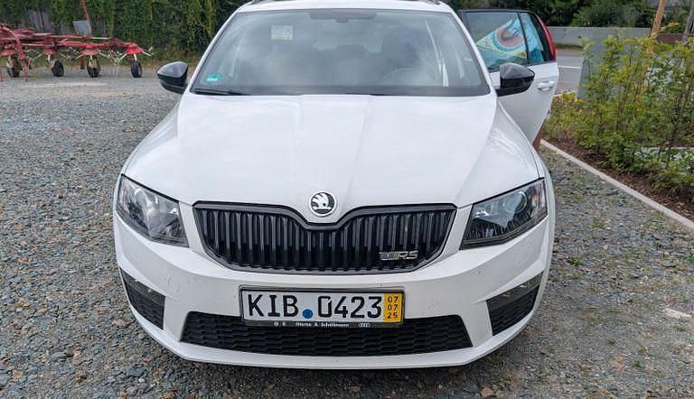 Gebraucht Skoda Octavia RS 220 PS (161 kW) 2016 Weiß Kleinwagen