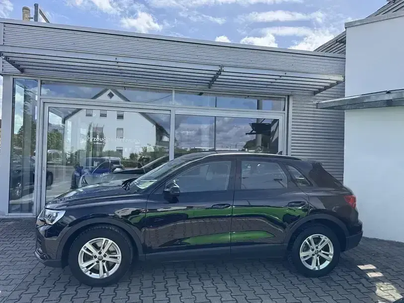 Gebraucht Audi Q3 Sport 190 PS (139 kW) 2019 Schwarz SUV