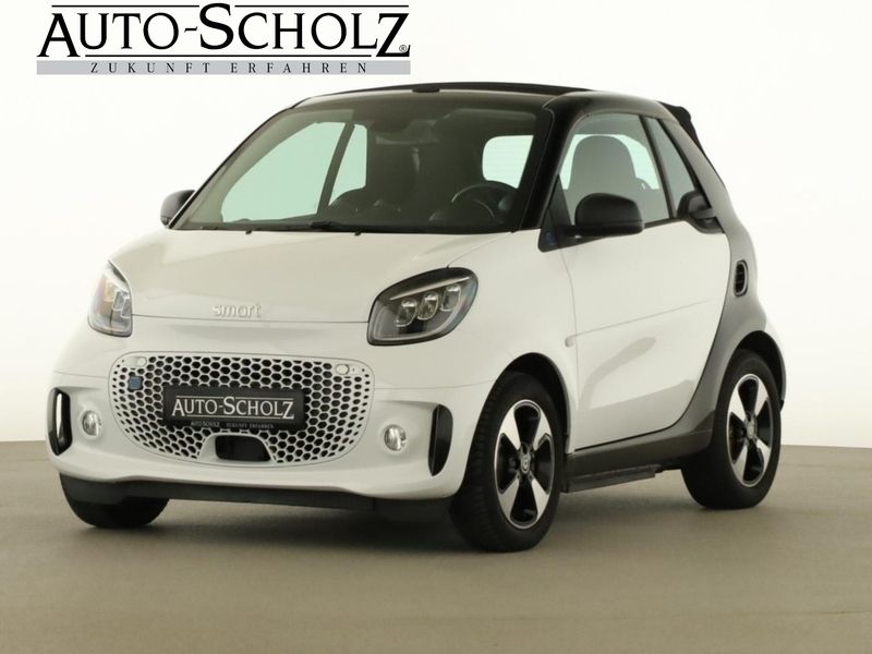 Bodypanels in white Gebraucht 2021 Smart ForTwo Electric Drive Exclusive Cabrio | 13.884 € (Fairer Preis) - Bild 1/4