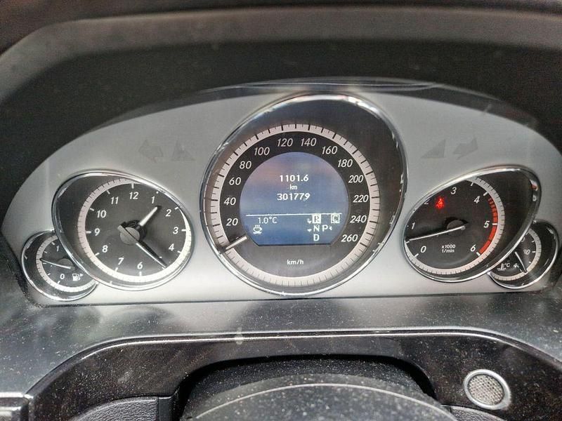 Gebraucht Mercedes E350 231 PS (169 kW) 2010 Schwarz Kombi