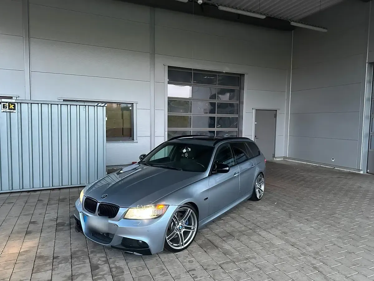 Gebraucht BMW 325 M Sport 204 PS (150 kW) 2011 Andere farben Kombi