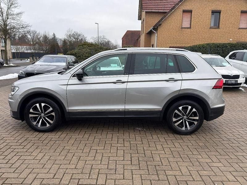 Gebraucht VW Tiguan 150 PS (110 kW) 2020 Silber SUV