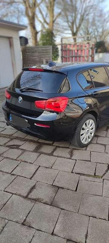 Gebraucht BMW 118 Advantage 136 PS (100 kW) 2015 Schwarz Kleinwagen