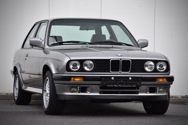 Lachssilber Gebraucht 1988 BMW 325 Performance Coupé | 43.000 € - Bild 1/4