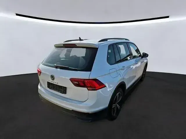 Gebraucht VW Tiguan Life 150 PS (110 kW) 2022 Weiß SUV