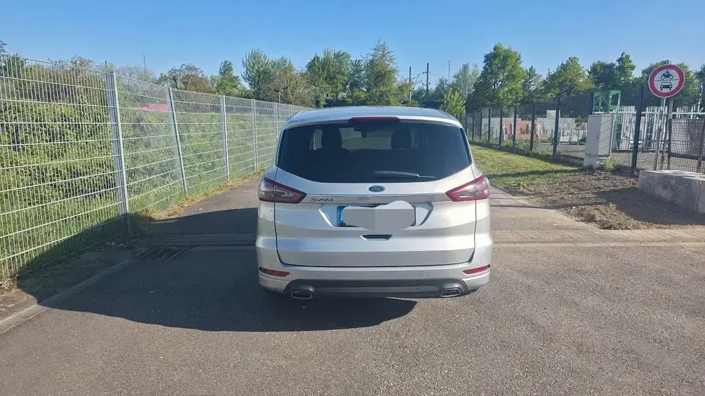 Gebraucht Ford S-MAX Trend 179 PS (131 kW) 2017 Silber Van / Kleinbus