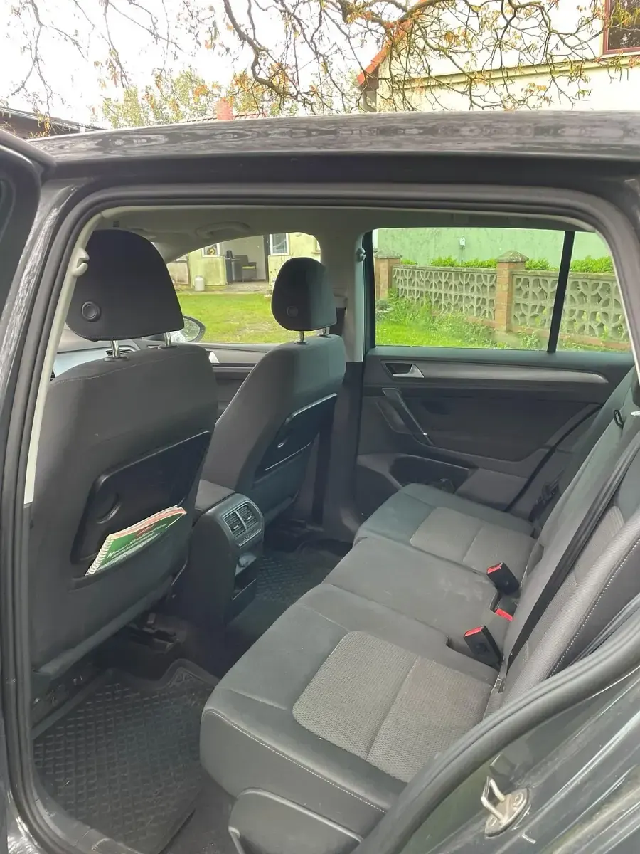 Gebraucht VW Golf VII 115 PS (84 kW) 2019 Grau Kleinwagen
