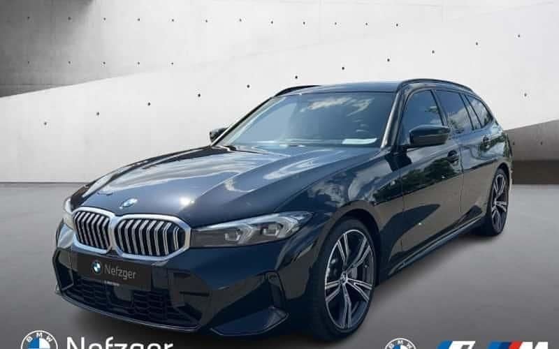 Schwarz Gebraucht 2024 BMW 330 Shadowline Kombi | 52.900 € (Fairer Preis) - Bild 1/4