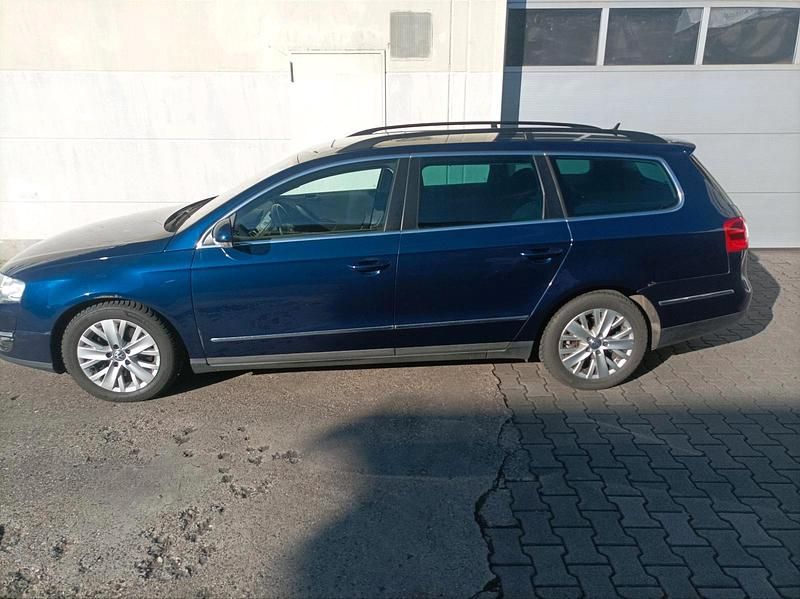 Blau Gebraucht 2006 VW Passat Kombi | 3.600 € (Fairer Preis) - Bild 1/4