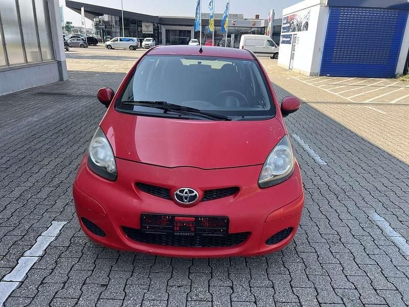 Gebraucht Toyota Aygo 68 PS (50 kW) 2010 Other Kleinwagen