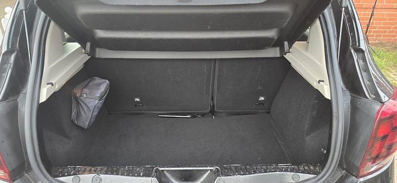 Gebraucht Dacia Sandero Comfort 90 PS (66 kW) 2017 Schwarz Limousine